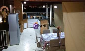 Imagem: 3 dormitórios, 1 suítes, 1 banheiros