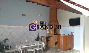 Imagem: 4 dormitórios, 2 suíte, 3 banheiro