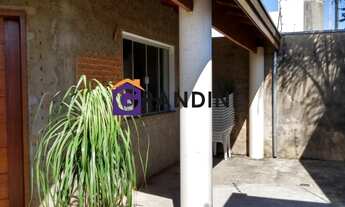 Imagem: 3 dormitórios, 1 suítes, 2 banheiro, 2