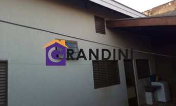 Imagem: 3 dormitórios, 2 banheiro, 3 vagas na garagem