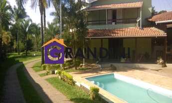 Imagem: 3 dormitórios, 3 suíte, 2 banheiro, 4