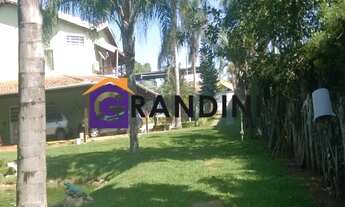 Imagem 4: 3 dormitórios, 3 suíte, 2 banheiro, 4 vagas na garagem, 2500M² de Área Construída