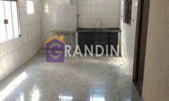 Imagem: 3 dormitórios, 1 suítes, 1 banheiros