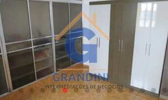 Imagem: 3 dormitórios, 1 suítes, 1 banheiros