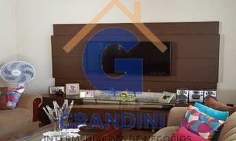 Imagem: 3 dormitórios, 1 suítes, 2 banheiro