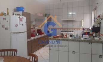 Imagem 6: 3 dormitórios, 1 suítes, 3 banheiro, 2 vagas na garagem, 390M² de Área Construída