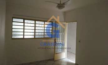 Imagem 6: 3 dormitórios, 1 suítes, 2 banheiro, 1 vaga na garagem, 300M² de Área Construída