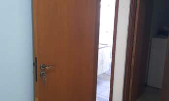 Imagem 3: 2 dormitórios, 1 banheiros, 1 vaga na garagem, 50M² de Área Construída