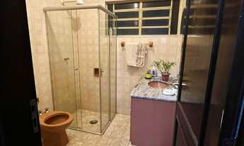 Imagem 6: 3 dormitórios, 1 suítes, 2 banheiro, 1 vaga na garagem, 130M² de Área Construída