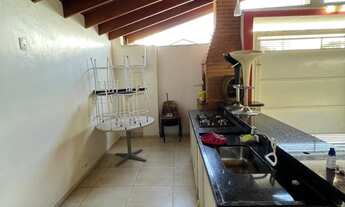 Imagem: 3 dormitórios, 1 suítes, 2 banheiro, 2