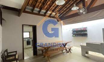 Imagem 4: 3 dormitórios, 1 suítes, 2 banheiro, 1 vaga na garagem, 200M² de Área Construída