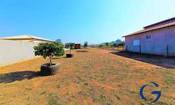 Imagem 4: Chácara de 1.047m² com água, alambrado, próximo da rodovia, topologia plana