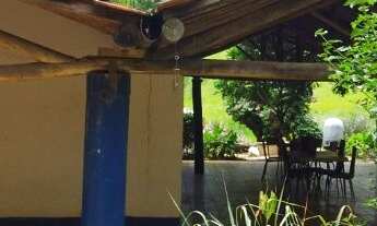 Imagem: 3 dormitórios, 2 banheiro