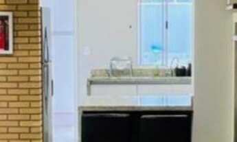 Imagem 2: 2 dormitórios, 2 suíte, 3 banheiro, 215M² de Área Construída