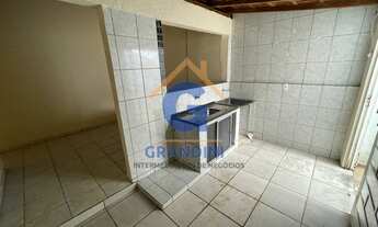 Imagem 2: 4 dormitórios, 1 banheiros, 1 vaga na garagem, 200M² de Área Construída