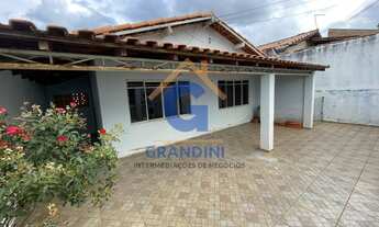 Imagem: 4 dormitórios, 1 banheiros, 1 vaga na garagem