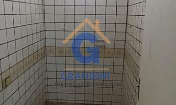 Imagem 6: 3 dormitórios, 1 banheiros, 3 vagas na garagem, 200M² de Área Construída