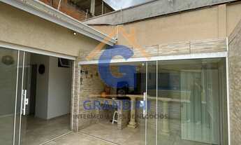 Imagem 6: 3 dormitórios, 2 banheiro, 250M² de Área Construída