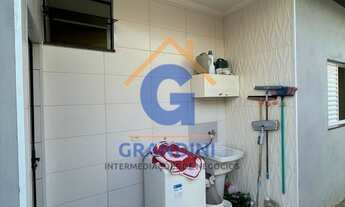 Imagem 6: 2 dormitórios, 1 banheiros, 200M² de Área Construída