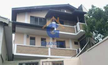 Imagem: 2 dormitórios, 1 suítes, 3 banheiro, 1