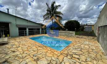 Imagem: 1 dormitório, 1 banheiros, 600M² de Área