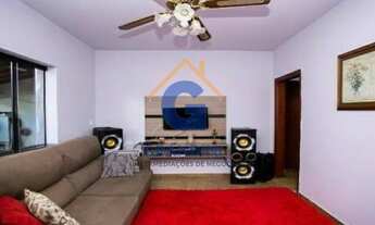 Imagem: 3 dormitórios, 1 suítes, 2 banheiro, 200M²