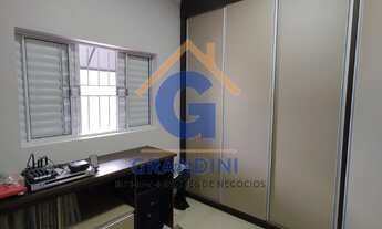 Imagem 5: 2 dormitórios, 1 suítes, 2 banheiro, 200M² de Área Construída