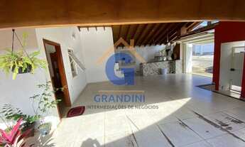 Imagem: 3 dormitórios, 1 suítes, 2 banheiro, 200M²