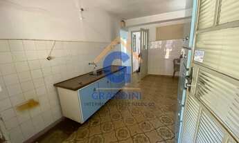 Imagem 2: 2 dormitórios, 1 banheiros, 1 vaga na garagem, 250M² de Área Construída