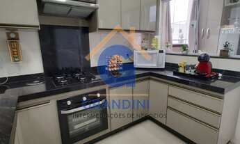 Imagem 3: 2 dormitórios, 1 suítes, 2 banheiro, 200M² de Área Construída