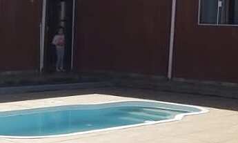Imagem 3: Linda chácara com 02 dormitórios/Suíte, 2 banheiros e área de lazer com piscina