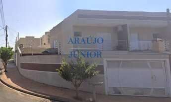 Imagem: Sobrado aconchegante à venda no Parque