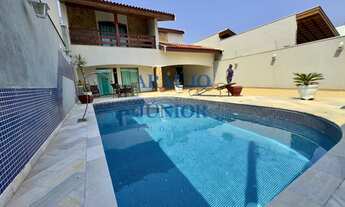 Imagem 2: Imperdível Casa à Venda em Americana-SP: 3 Quartos, 1 Suíte, 3 Salas, 5 Banheiros, 6 Vagas