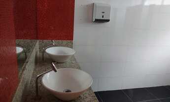 Imagem 2: Comercial - Salão Comercial com 2 Banheiros para Alugar, 300 M²