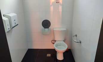 Imagem 5: Comercial - Salão Comercial com 2 Banheiros para Alugar, 300 M²