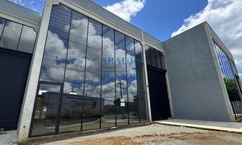 Imagem: OPORTUNIDADE! SALÃO PARA LOCAÇÃO EM EXCELENTE