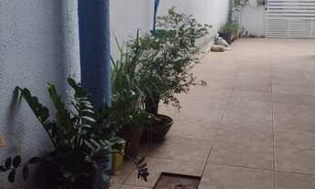 Imagem 5: Casa Residencial com Área de Lazer e Piscina