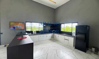 Imagem 3: Casa de luxo em condomínio à venda em Porto Feliz-SP: 3 quartos, 2 suítes, 3 salas, 4 banh