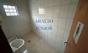 Imagem 4: Casa comercial para locação no Centro de Americana com 6 salas, 3 banheiros, 5 vagas de ga