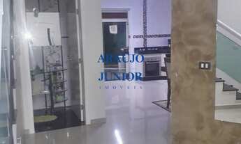 Imagem 7: Belíssimo sobrado à venda com ótima localização em Americana!