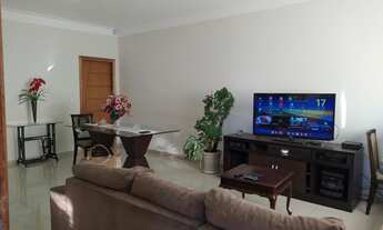 Imagem: EXCELENTE CASA A VENDA EM ÓTIMA LOCALIZAÇÃO