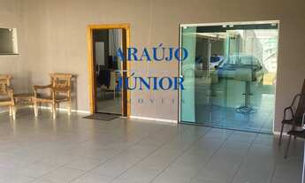 Imagem: Casa com 3 Quartos e 2 banheiros à Venda