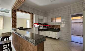 Imagem 7: Casa a venda em Peruibe, sala ampla com 3 dormitórios lareira Parque Turitisco