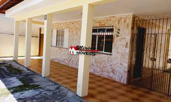 Imagem: Casa a 700 metros da praia de Peruíbe