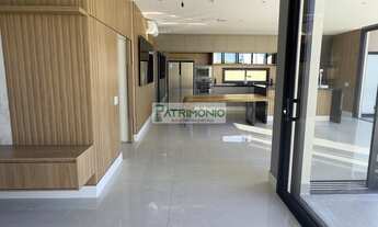 Imagem 3: Residência de luxo em condomínio com 3 suítes e 4 vagas em Tamboré Jaguariúna-SP: um sonho