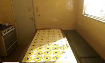 Imagem 7: 3 dormitórios, 2 banheiro, 2 vagas na garagem, 200M² de Área Construída, 200M² de Área Tot