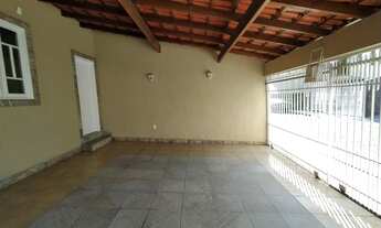 Imagem 2: 5 dormitórios, 1 suítes, 2 vagas na garagem, 290M² de Área Construída