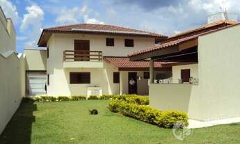 Imagem: CASA À VENDA NO JARDIM DAS SAMAMBAIAS EM