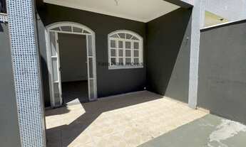 Imagem: Sobrado a Venda a 30 metros da Praia