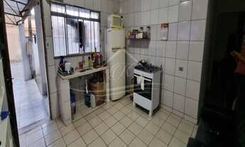 Imagem 4: OPORTUNIDADE! CASA INDEPENDENTE COM 2 SUITES E SALÃO A VENDA